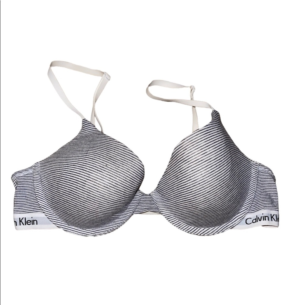 BRAND NEW CALVIN KLEIN BRA